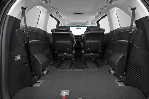 3rd row 50:50 split fold-down seats provide more cargo space