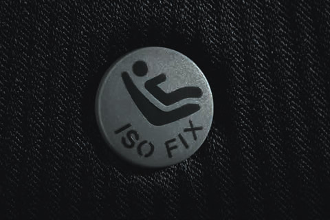 <strong>ISOFIX Child Seat Anchors</strong>
